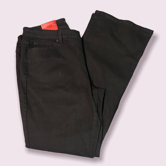 Jennifer Lopez Pants - Jennifer Lopez NWT Bootcut Black Jeans Size 16W